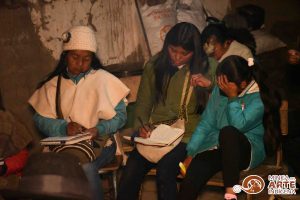 Aprendiendo de los mayores. Colectivo de comunicaciones pueblo Totoró
